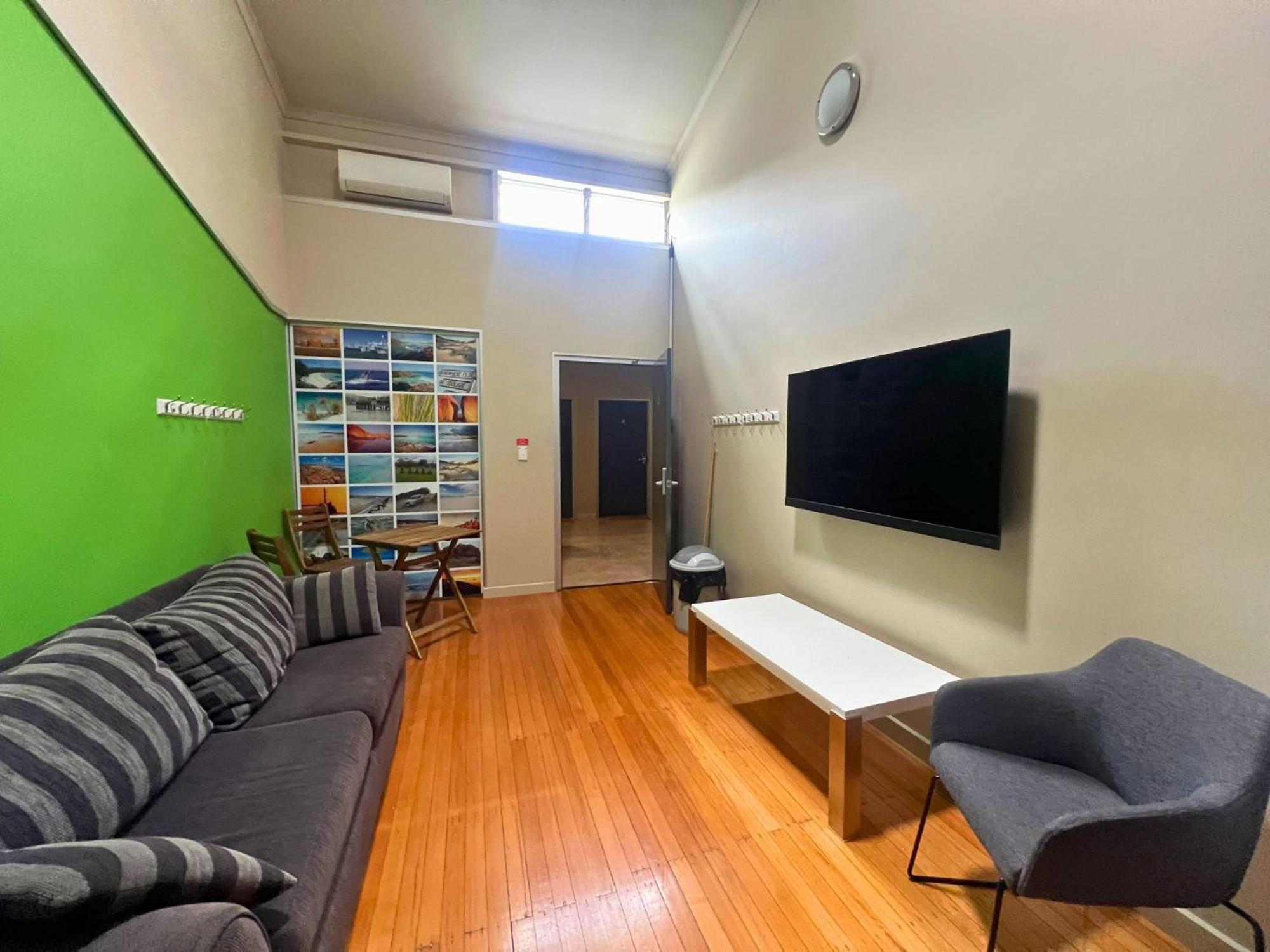 Port Lincoln Studio Apartments Екстер'єр фото