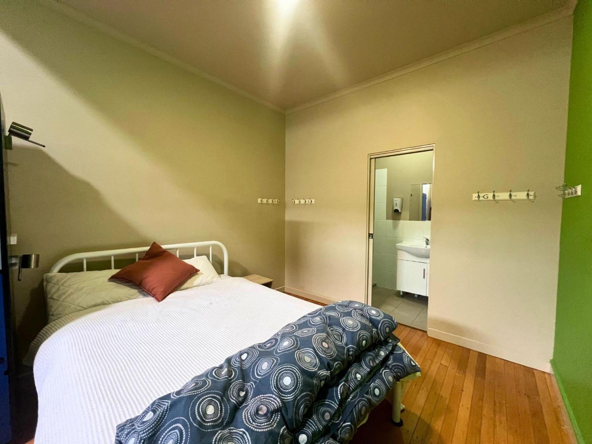 Port Lincoln Studio Apartments Екстер'єр фото